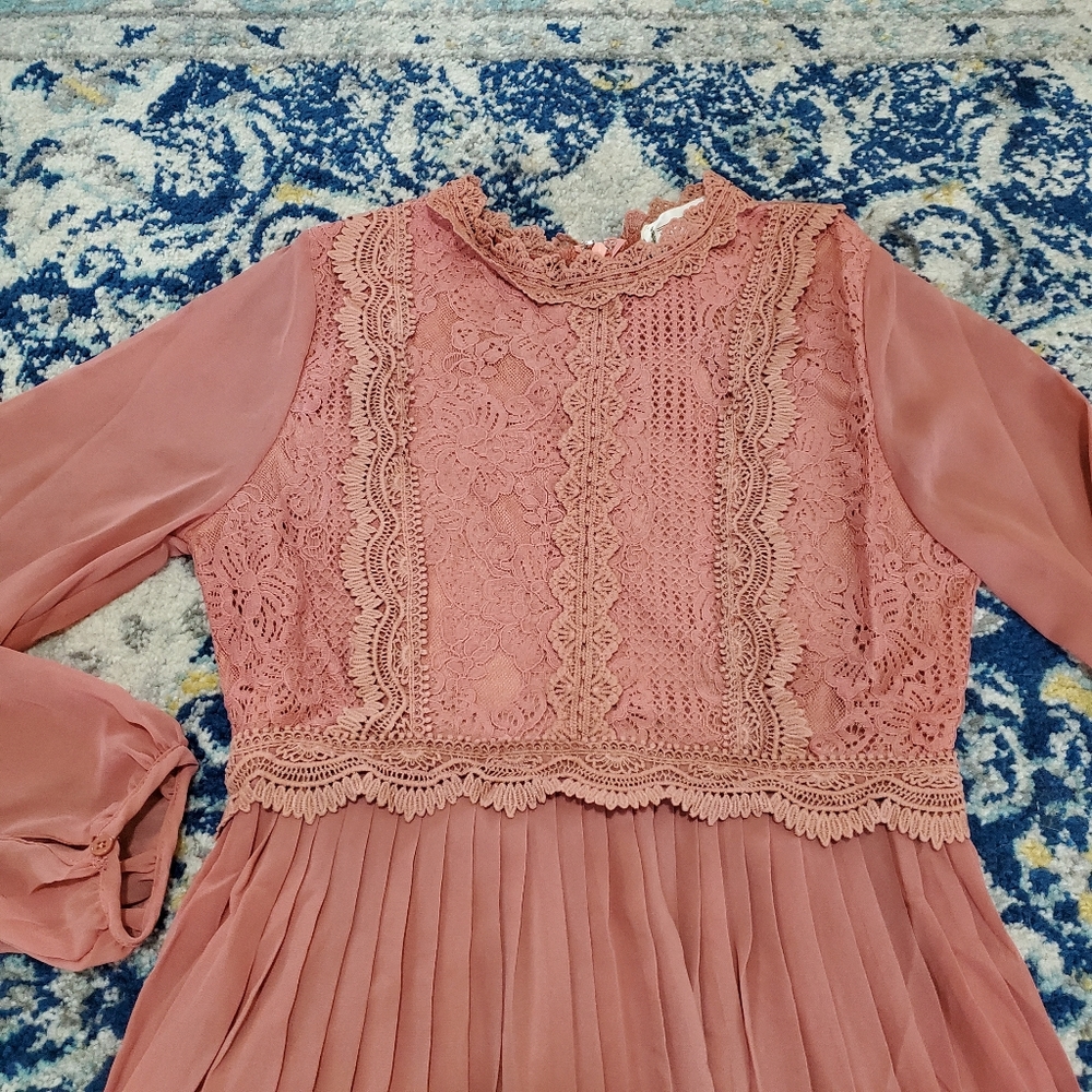 Loveriche Mauve Lace Pleated Fit & Flare Dress - Picture 6 of 11